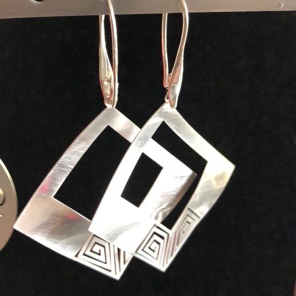 Drop Earrings - Picture 4 of 4